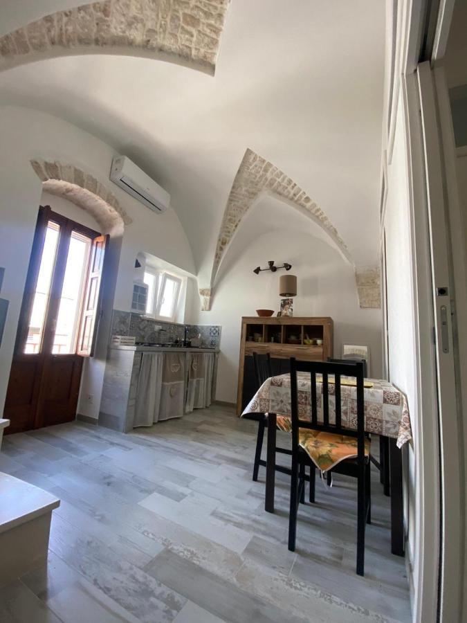 Un Cuore E Due Capanne Ceglie Messapica Exterior foto